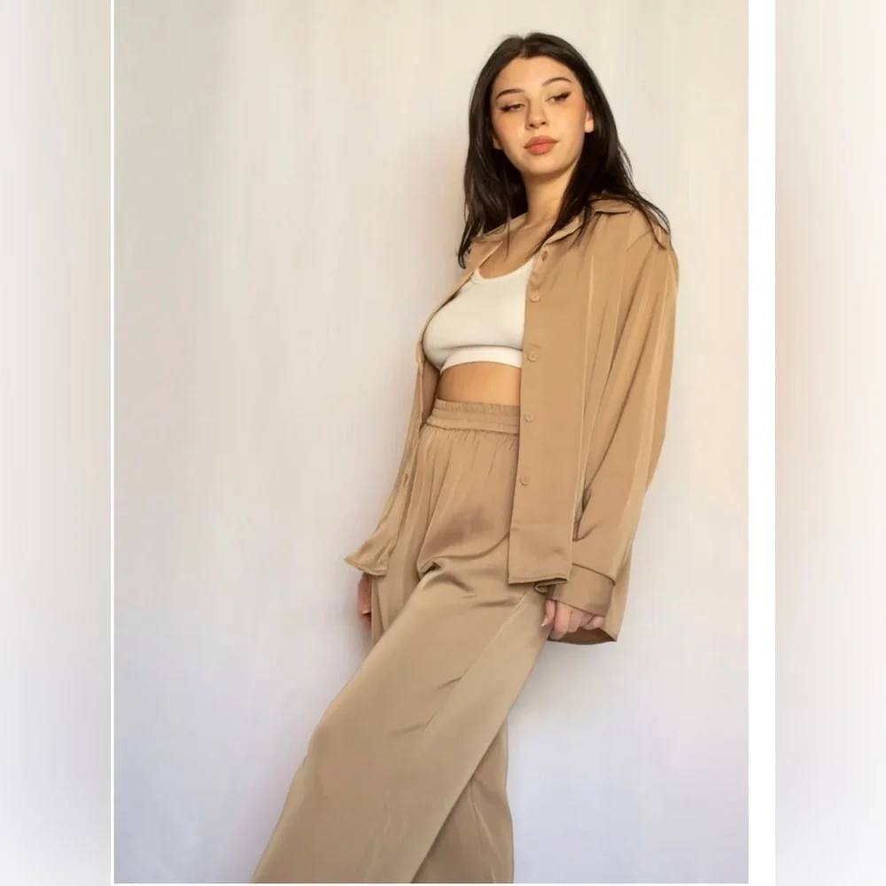 Satin Mocha Set! - Picture 1 of 3